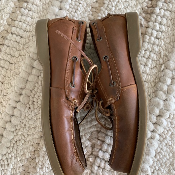 Men’s Dockers boat shoes - Picture 3 of 8